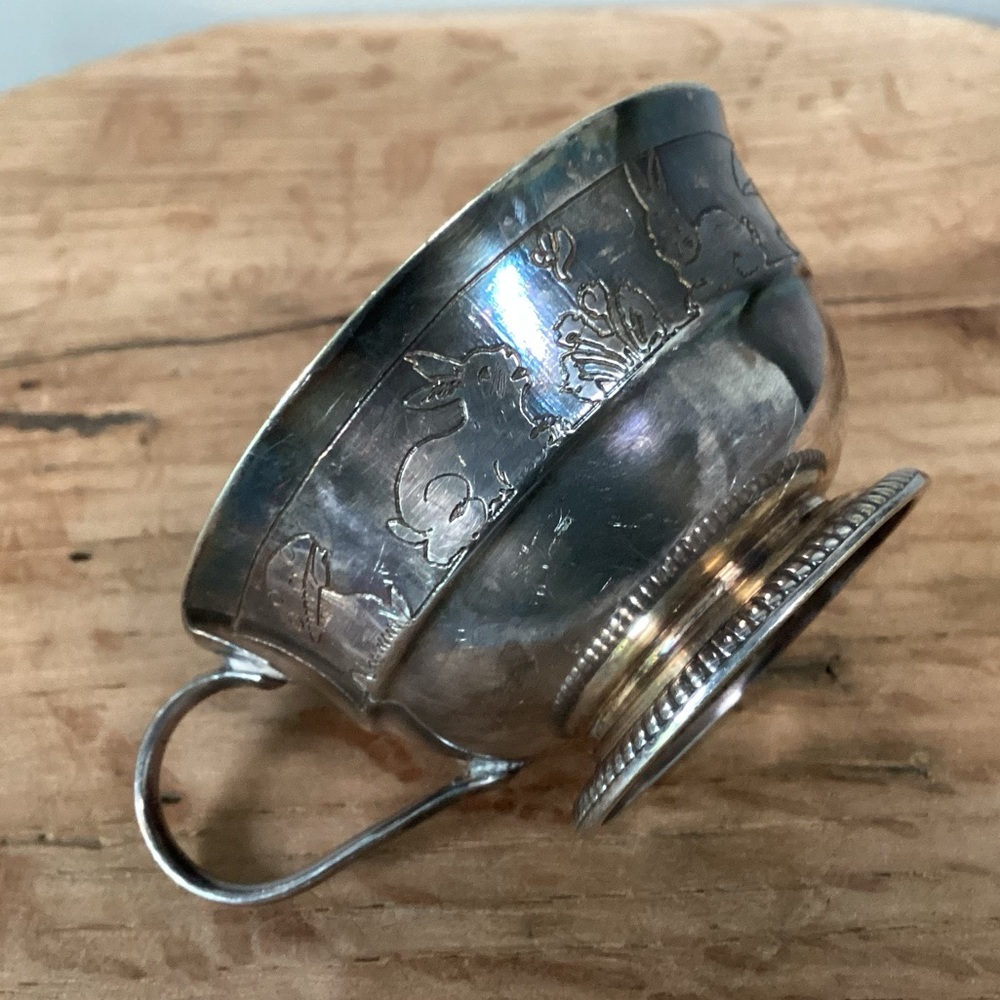 ⚫️ Antique French Silver Plate Child’s Cup  SfAM Metal Blanc Nursery Bunny Motif
